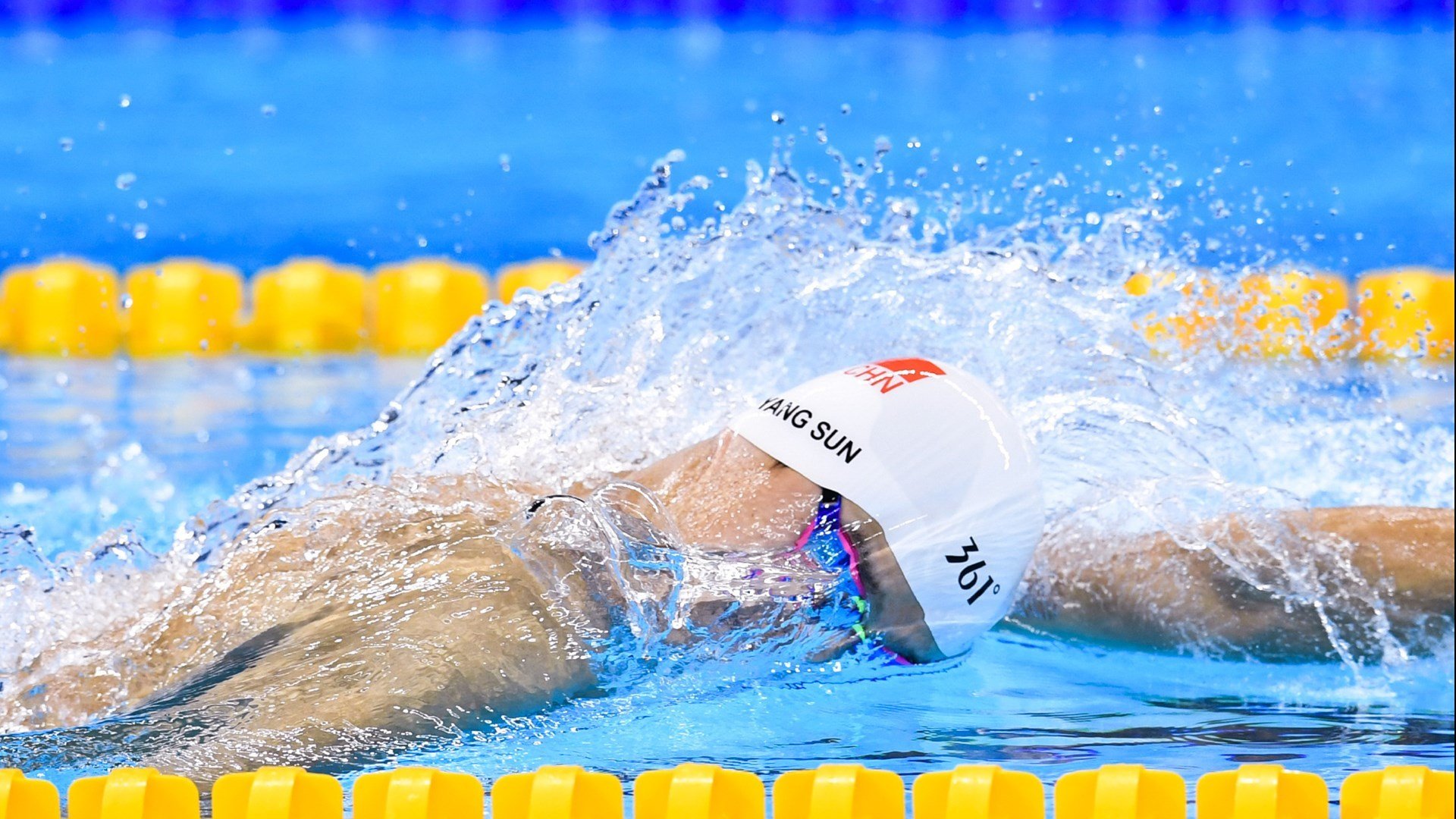 AIYOUXI.COM-托桑·埃夫布奥姆万成为NBA市场营销焦点，埃托奥 布冯